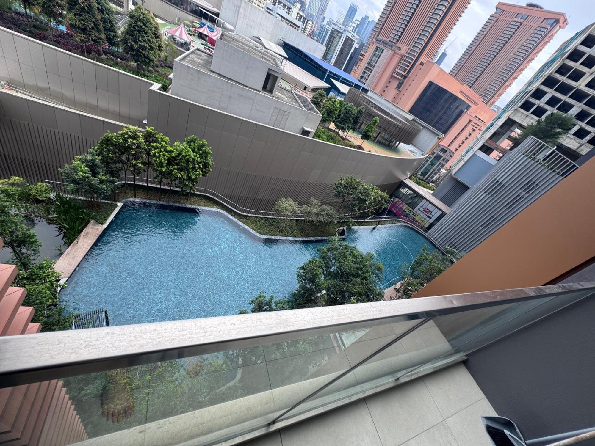 Infinity Pool Suite Bukit Bintang Lalaport Bbcc Kuala Lumpur Exteriör bild
